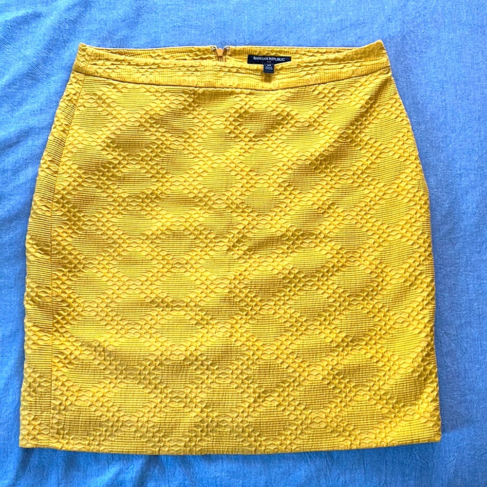 Women’s Business Casual Yellow Pencil Skirt